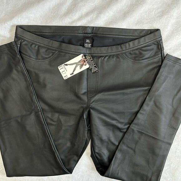 HUE Pants - Leggings Hue Leatherette Mid Rise Womens Size XL Pants Black Stretch
